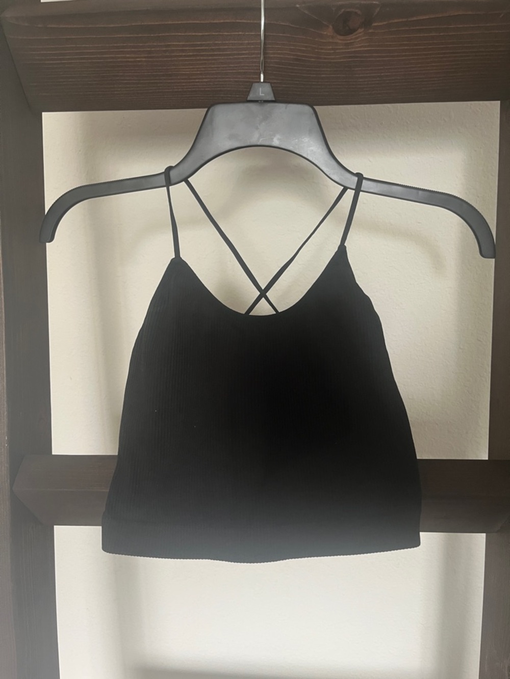 Women’s Black Athletic Ribbed Cami Tank Top w Criss Cross Back